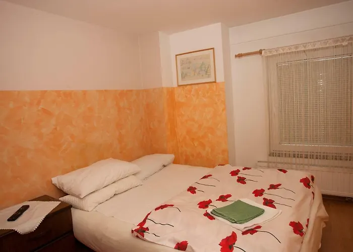 Celan Guest house 3*